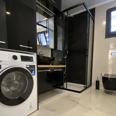 Cesme'de Ozel Havuzlu, Barbeku Alanli Villa-awz111 빌라 Çeşme