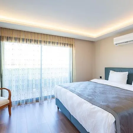 빌라 Cesme'de Ozel Havuzlu, Barbeku Alanli Villa-awz111
