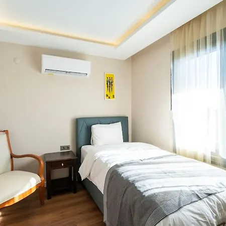 Cesme'de Ozel Havuzlu, Barbeku Alanli Villa-awz111 빌라