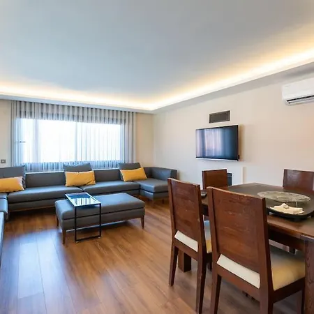 Cesme'de Ozel Havuzlu, Barbeku Alanli Villa-awz111 * Çeşme