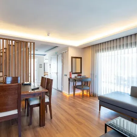 빌라 Cesme'de Ozel Havuzlu, Barbeku Alanli Villa-awz111 Çeşme
